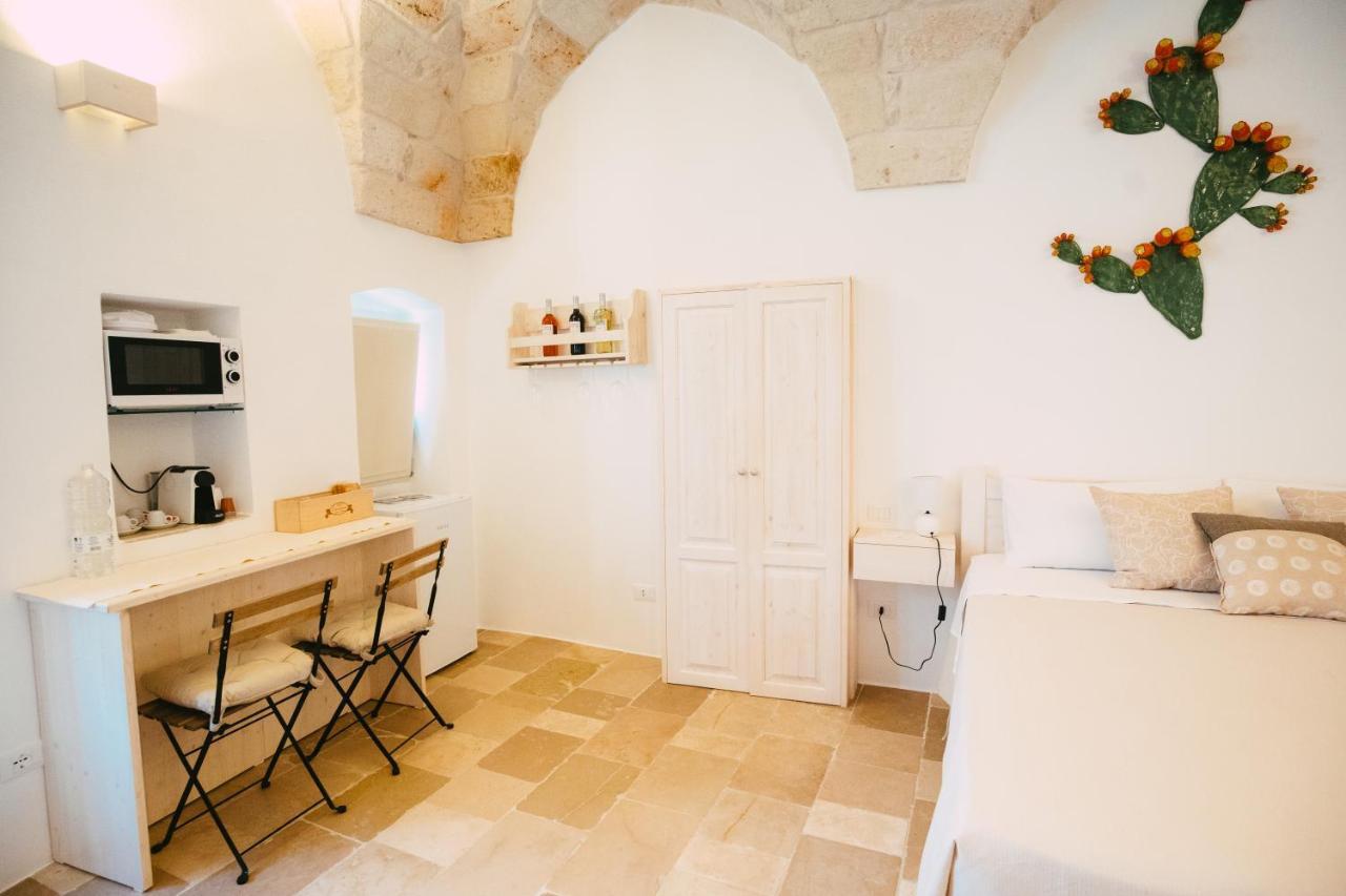 Radici Ostuni Hotel Екстериор снимка